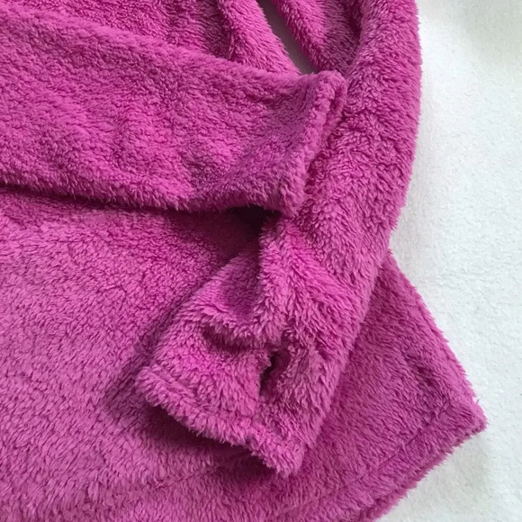 Champion C9 NWT Faux Fur Pullover Girls XL (16-18) - Picture 4 of 7